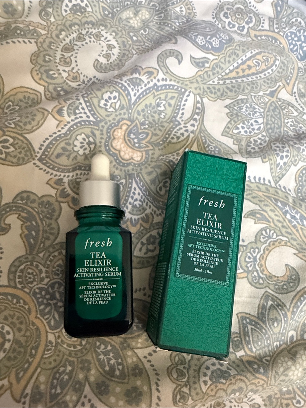 fresh Tea Elixir Activating Serum - Green and White